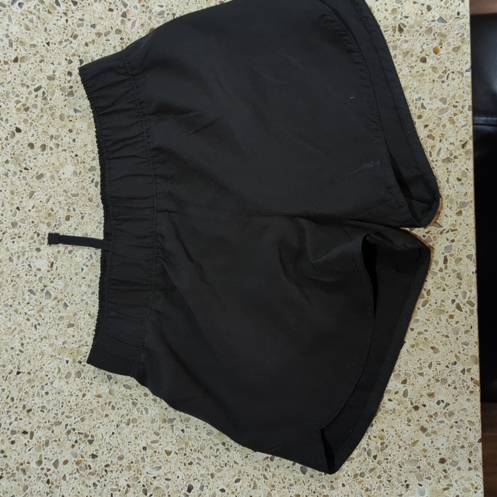 Black old navy active shorts